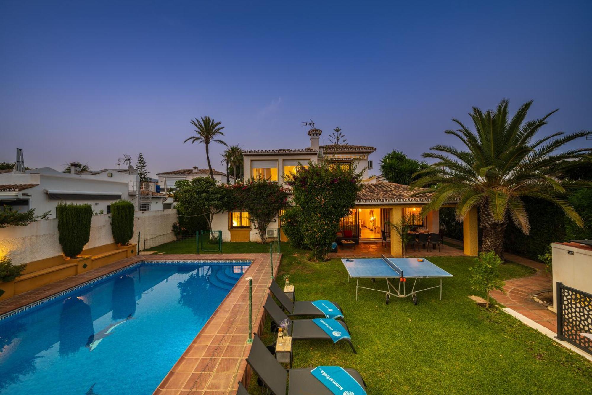 Typical Beach House Las Chapas Playa With Heated Pool Marbella Exteriér fotografie