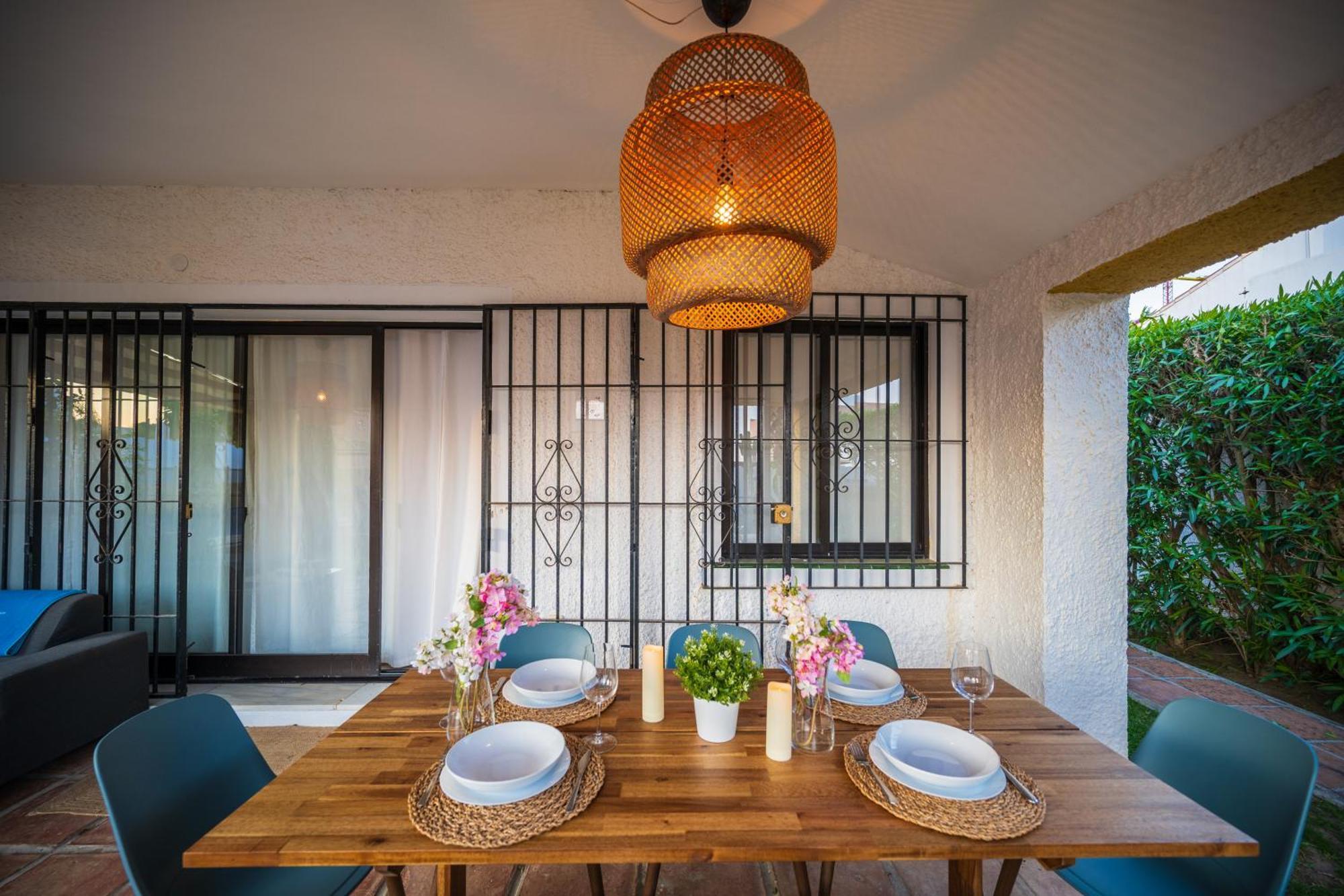 Typical Beach House Las Chapas Playa With Heated Pool Marbella Exteriér fotografie