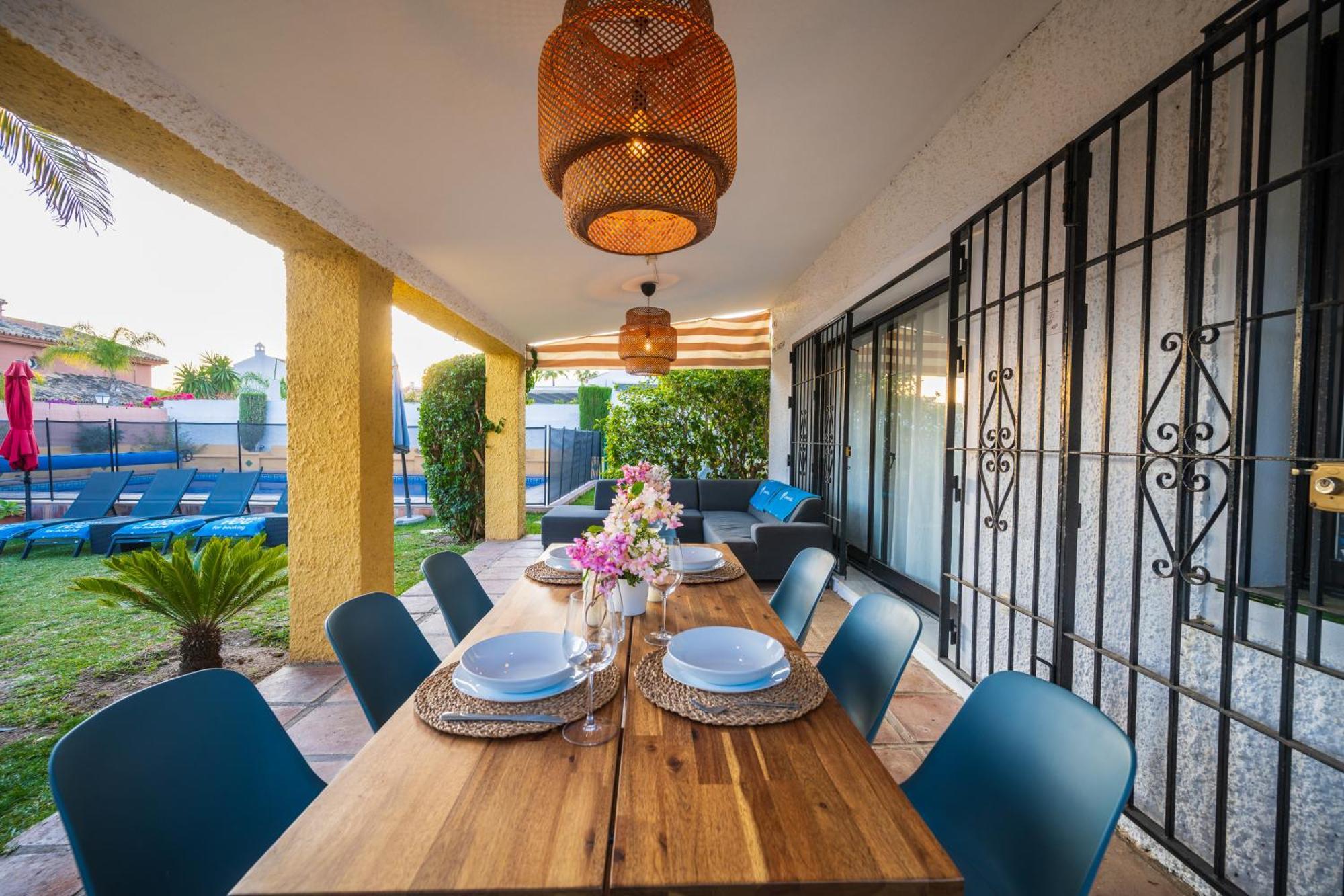 Typical Beach House Las Chapas Playa With Heated Pool Marbella Exteriér fotografie